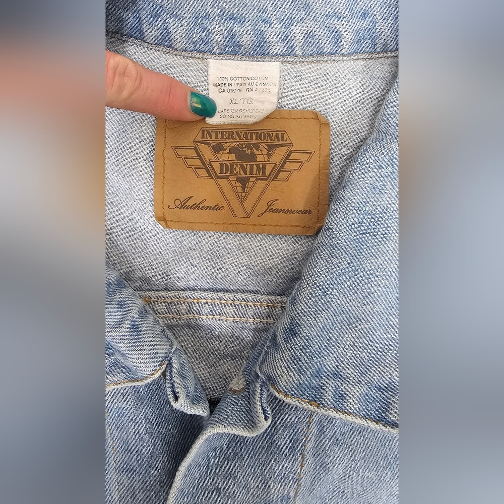 International Denim Vintage Jacket with Custom Embroidery-Size XL - Picture 4 of 6